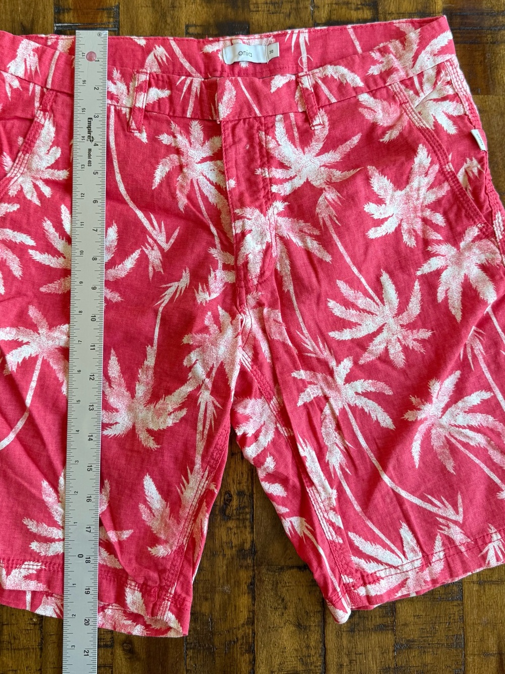Onia Linen Blend Chambray Palm Print Austin Shorts | Size 30 - Picture 5 of 12